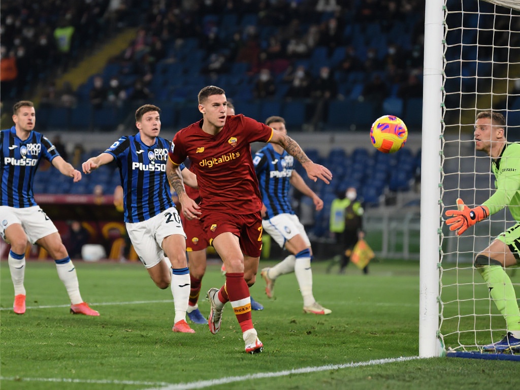 皇马夏窗引援落幕，阿方索-戴维斯面临续约或留队抉择！